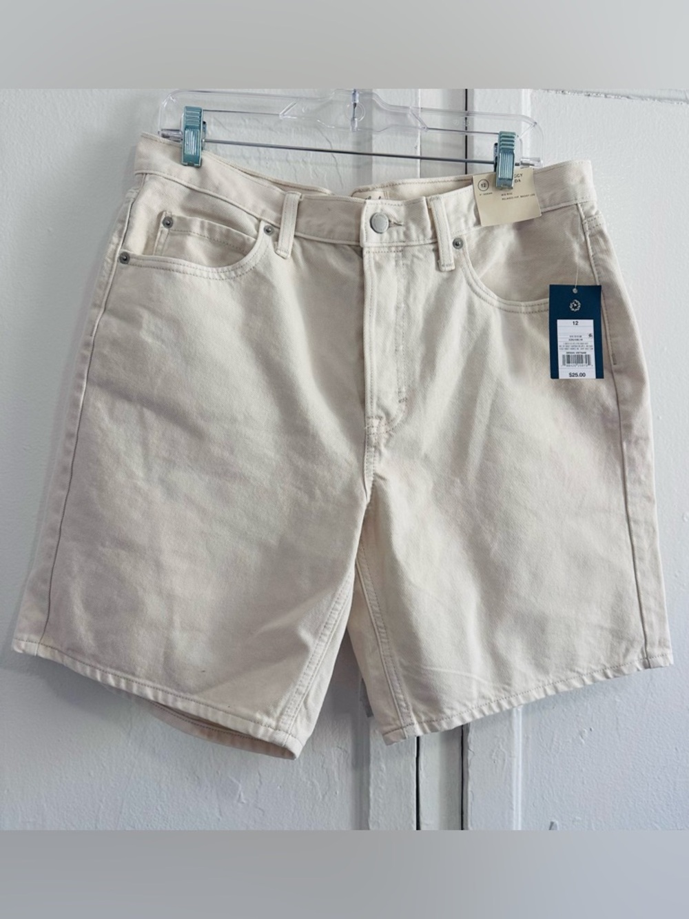 Universal Thread 90s Baggy Women’s Shorts